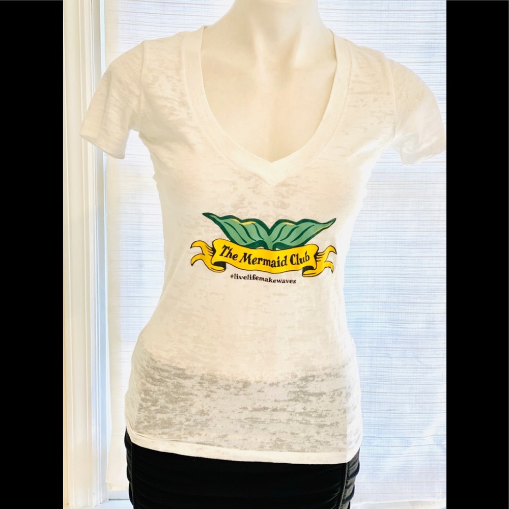 Summer T: Mermaid Club Tee Small Great Condition